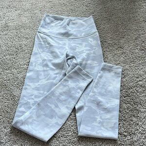 Lululemon Wunder Under Leggings 28”
